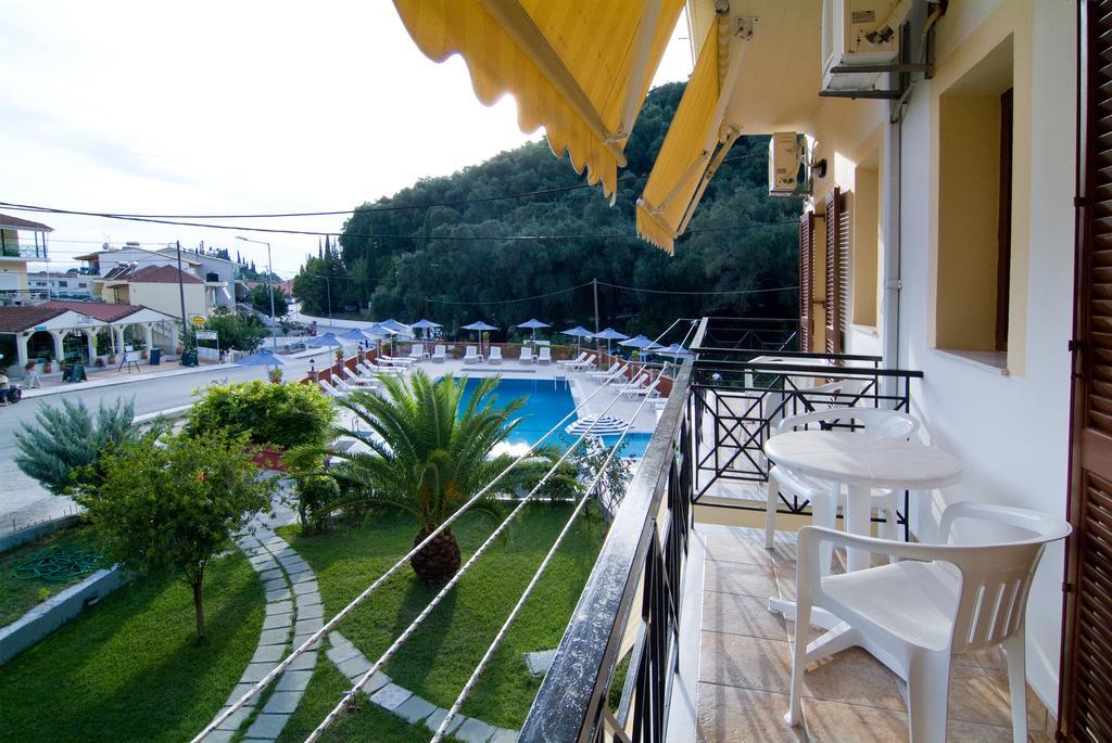 Villa Angelika ปาร์กา ภายนอก รูปภาพ