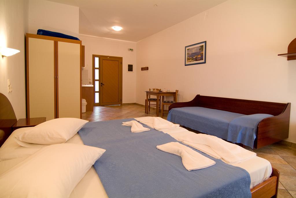 Villa Angelika ปาร์กา ภายนอก รูปภาพ